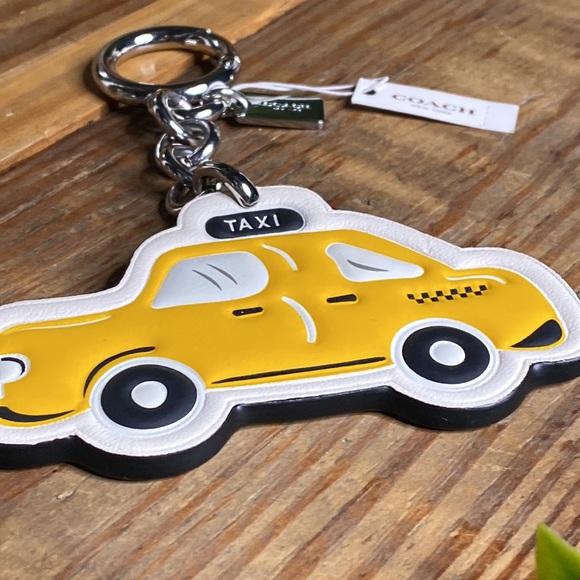 Coach NYC Yellow Checkered Taxi Cab Leather Key Fob Bag Charm Keychain🚕 - Picture 3 of 15